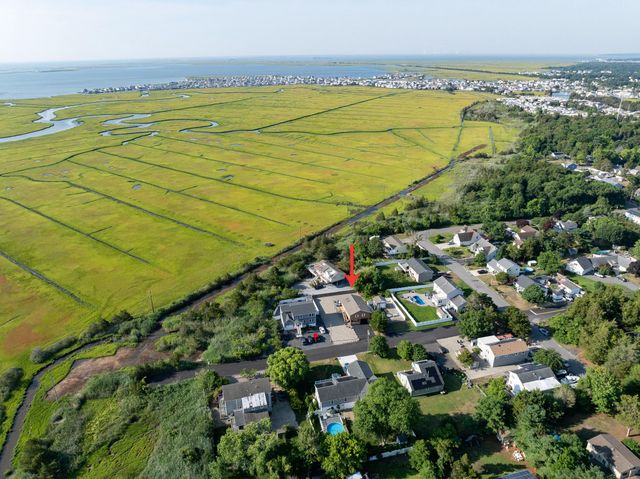 402 KELLY AVE, Tuckerton, NJ 08087
