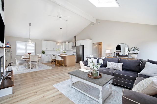 402 KELLY AVE, Tuckerton, NJ 08087