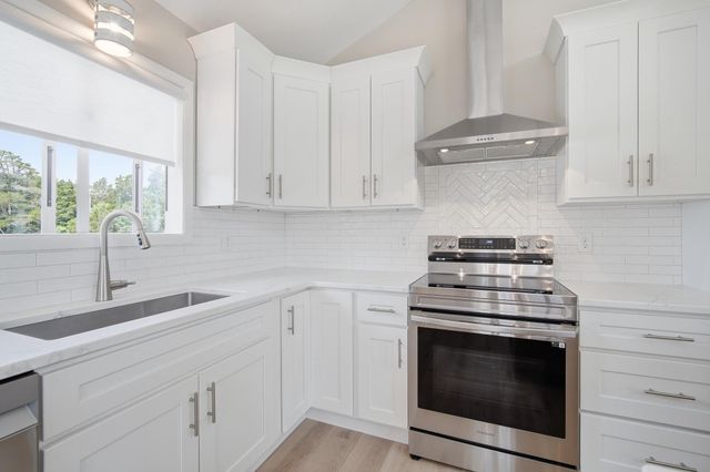 402 KELLY AVE, Tuckerton, NJ 08087