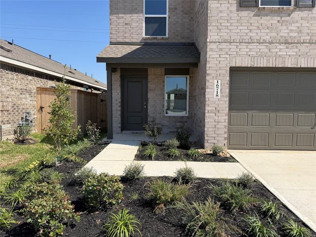 16718 Old Wagon Way, Hockley, TX 77447