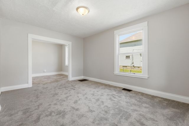 1128 Sigsbee Street SE, Grand Rapids, MI 49506