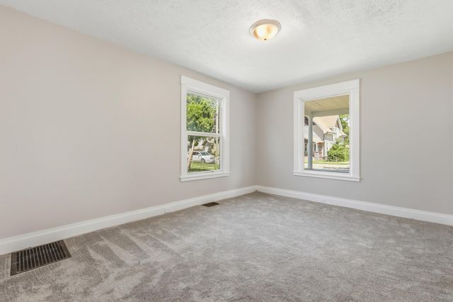 1128 Sigsbee Street SE, Grand Rapids, MI 49506