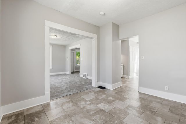 1128 Sigsbee Street SE, Grand Rapids, MI 49506