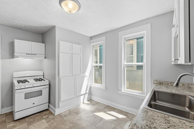 1128 Sigsbee Street SE, Grand Rapids, MI 49506