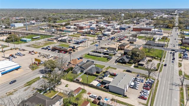 1004 Houston Street, Rosenberg, TX 77471