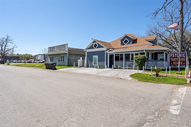1004 Houston Street, Rosenberg, TX 77471