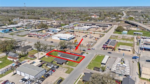 1004 Houston Street, Rosenberg, TX 77471