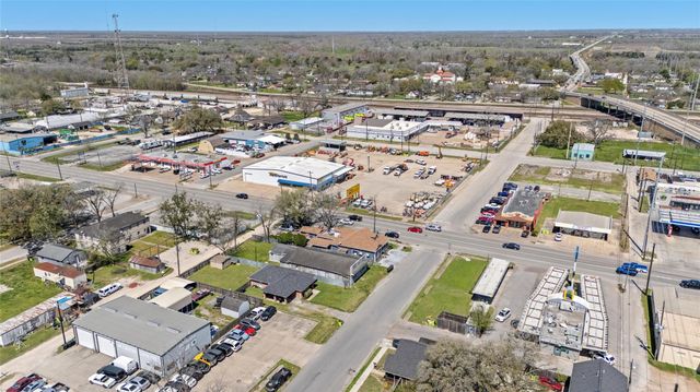 1004 Houston Street, Rosenberg, TX 77471
