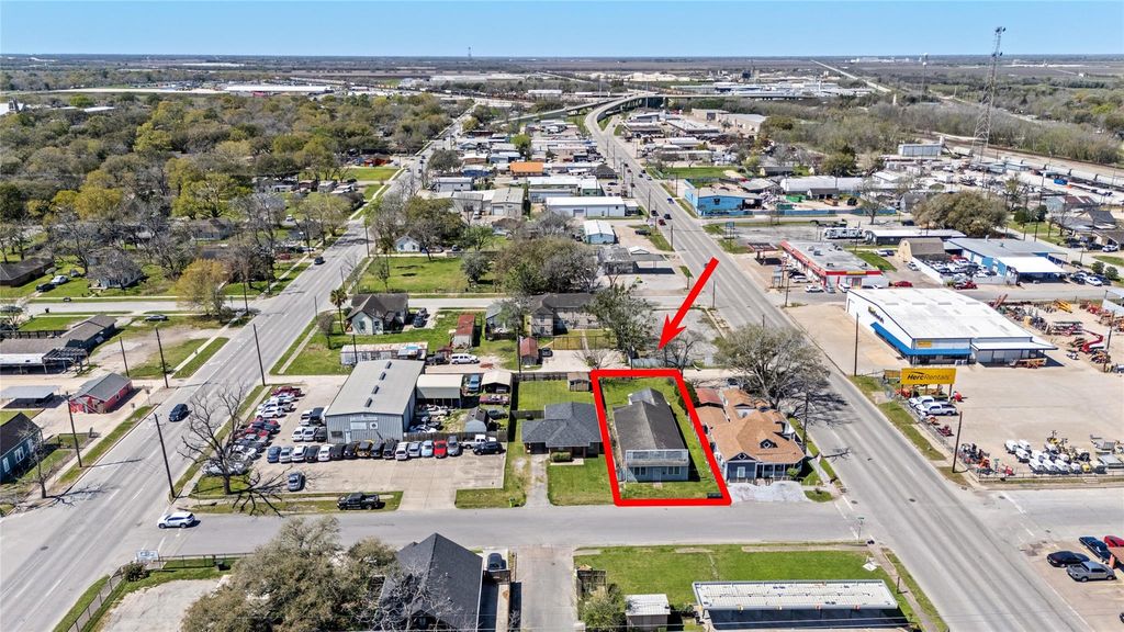 1004 Houston Street, Rosenberg, TX 77471