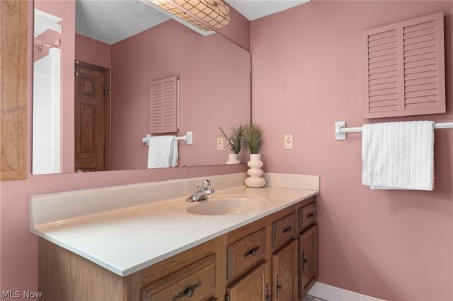 1025 Stonewood Court, Westlake, OH 44145