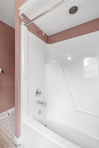 1025 Stonewood Court, Westlake, OH 44145