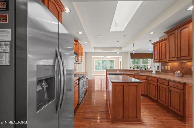 106 Mariners Drive, Crossville, TN 38558