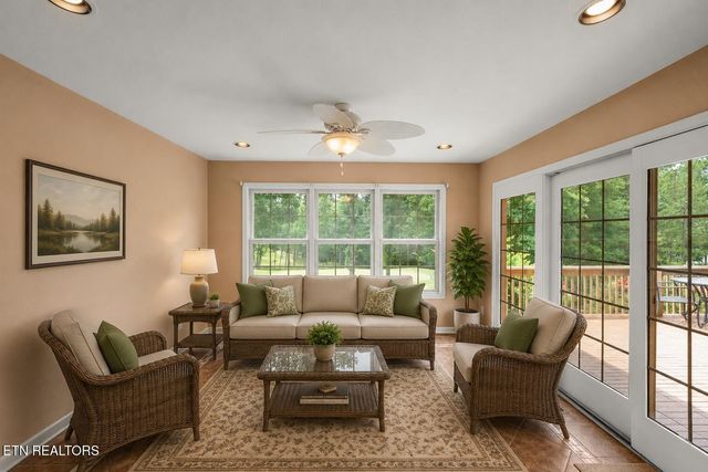 106 Mariners Drive, Crossville, TN 38558