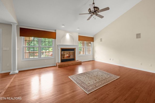 106 Mariners Drive, Crossville, TN 38558