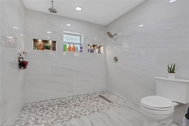 521 31st ST SW, Naples, FL 34117