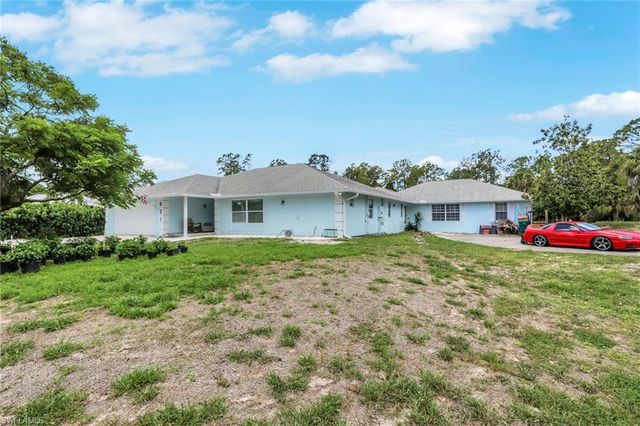 521 31st ST SW, Naples, FL 34117