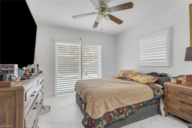 521 31st ST SW, Naples, FL 34117