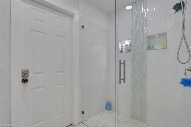 521 31st ST SW, Naples, FL 34117