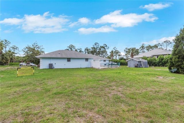 521 31st ST SW, Naples, FL 34117