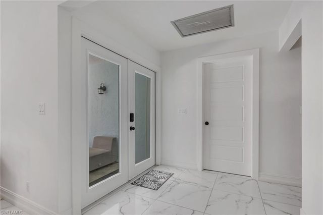 521 31st ST SW, Naples, FL 34117