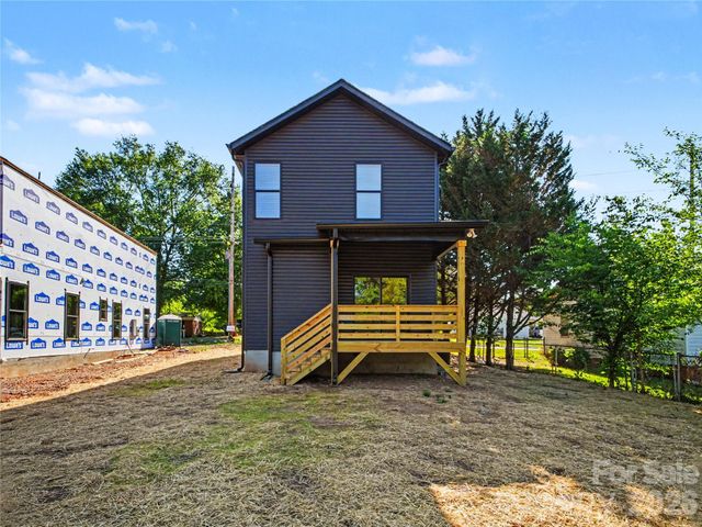 587 Central Drive NW, Concord, NC 28027