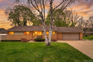 95 Windsor Road, Rochester Hills, MI 48307