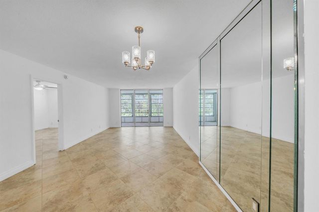 3099 NW 48th Avenue 260, Lauderdale Lakes, FL 33313