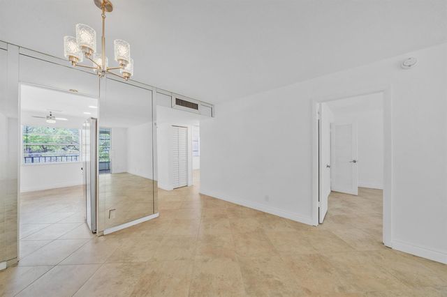 3099 NW 48th Avenue 260, Lauderdale Lakes, FL 33313