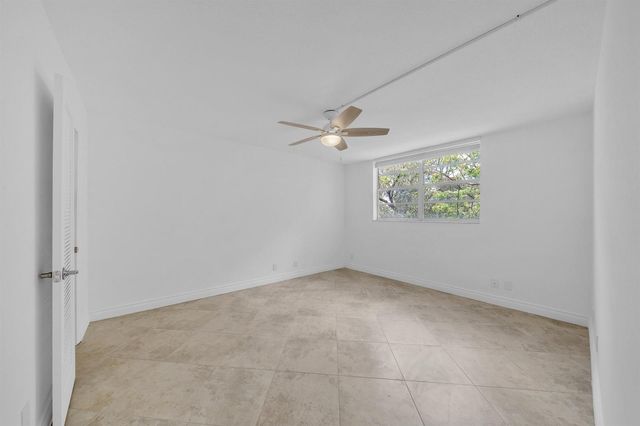 3099 NW 48th Avenue 260, Lauderdale Lakes, FL 33313