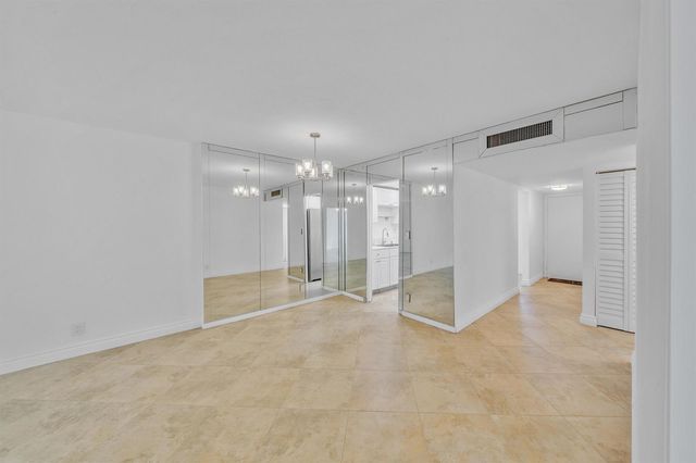 3099 NW 48th Avenue 260, Lauderdale Lakes, FL 33313