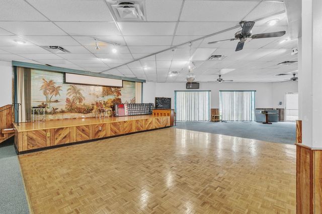 3099 NW 48th Avenue 260, Lauderdale Lakes, FL 33313