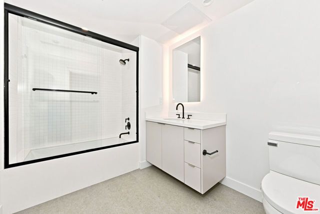 1130 N Orange Drive 301, Los Angeles, CA 90038