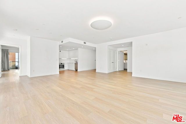 1130 N Orange Drive 301, Los Angeles, CA 90038