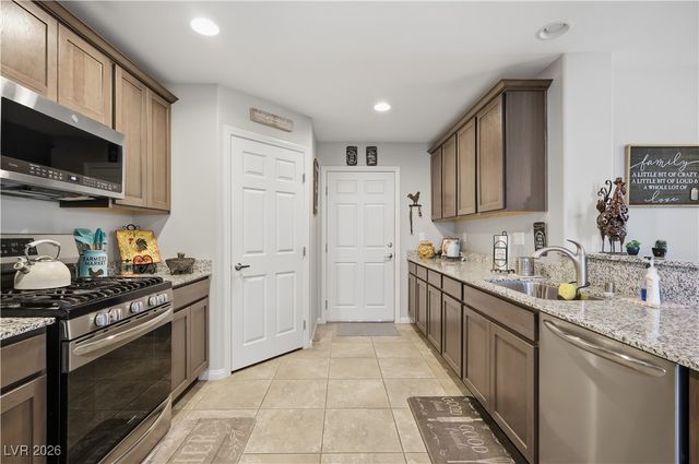 2787 Chetco River Court, Laughlin, NV 89029