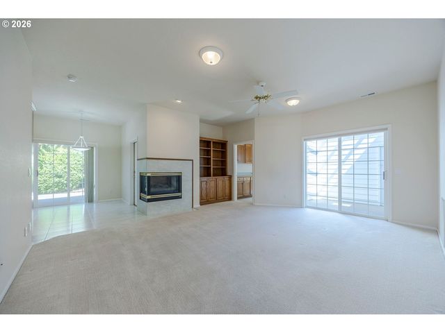 3279 Lakemont Dr, Eugene, OR 97408