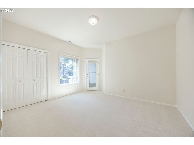 3279 Lakemont Dr, Eugene, OR 97408