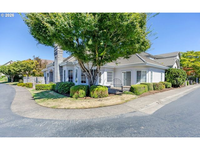 3279 Lakemont Dr, Eugene, OR 97408