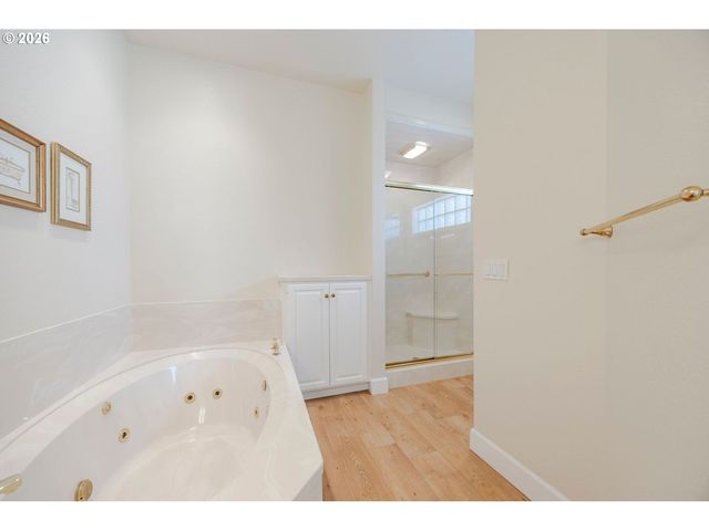 3279 Lakemont Dr, Eugene, OR 97408