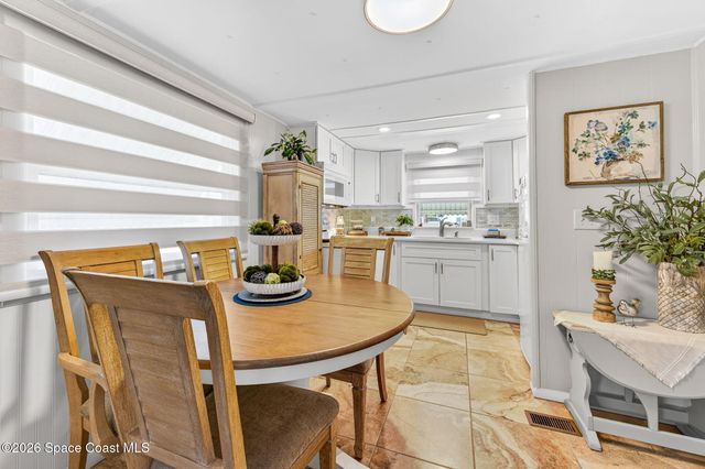 2970 Indian River Drive NE 214, Palm Bay, FL 32905