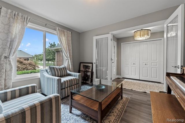 22702 Brantingham Road, Macomb, MI 48044