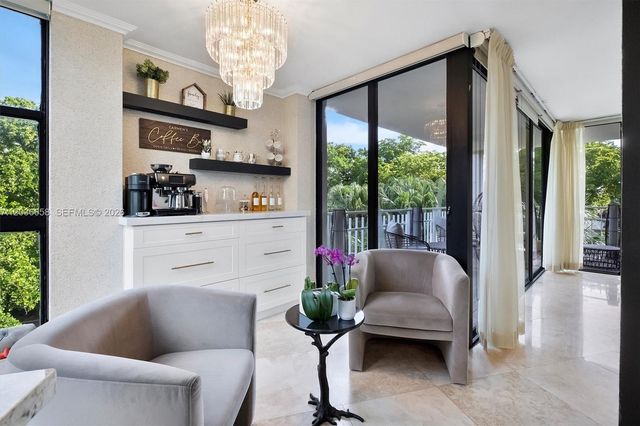 1000 Quayside Terrace 411, Miami, FL 33138