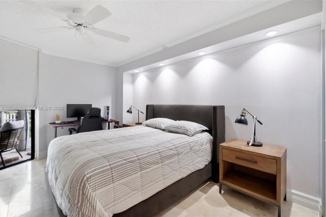 1000 Quayside Terrace 411, Miami, FL 33138