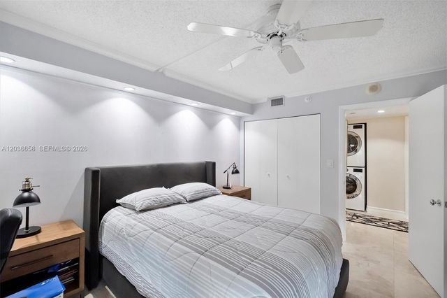 1000 Quayside Terrace 411, Miami, FL 33138