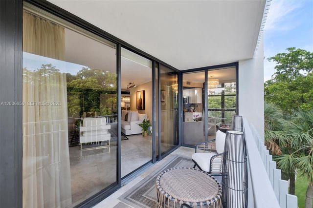 1000 Quayside Terrace 411, Miami, FL 33138