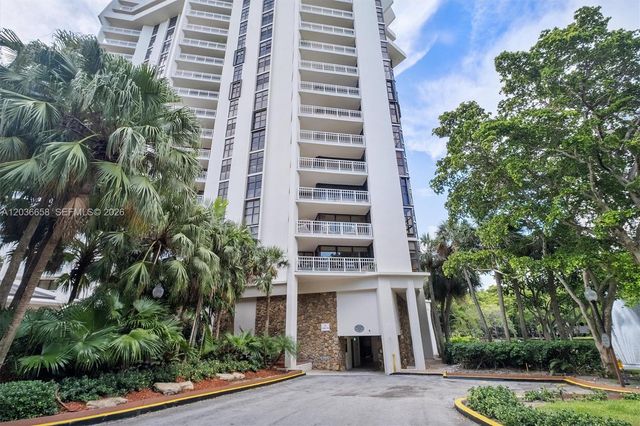 1000 Quayside Terrace 411, Miami, FL 33138