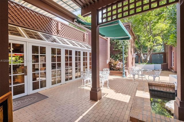 1000 Quayside Terrace 411, Miami, FL 33138