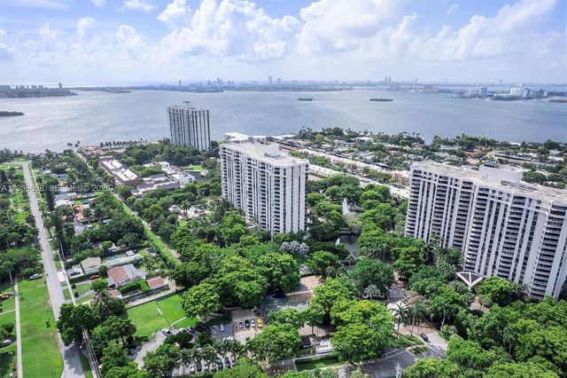 1000 Quayside Terrace 411, Miami, FL 33138