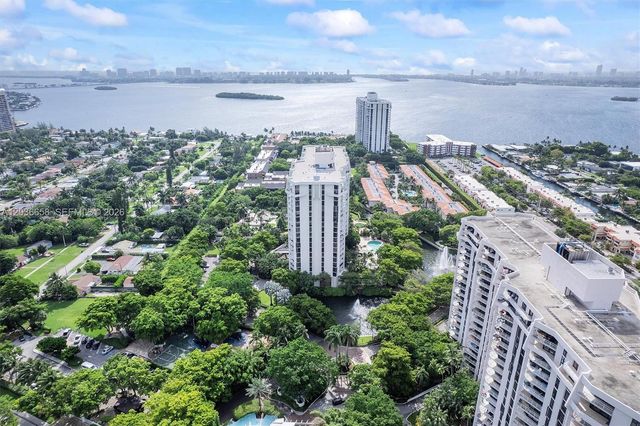 1000 Quayside Terrace 411, Miami, FL 33138
