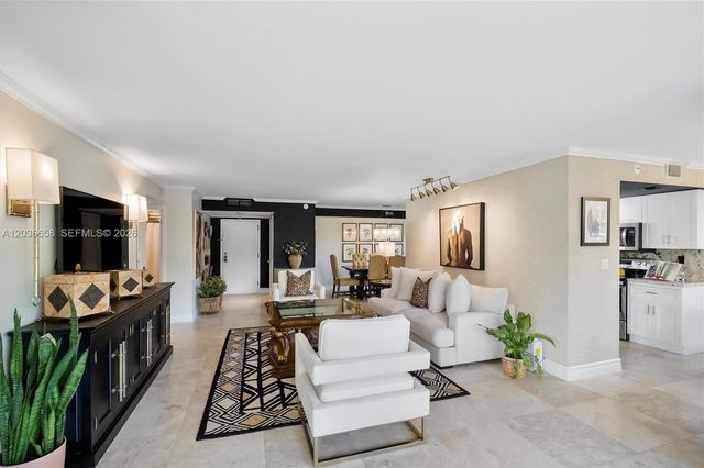 1000 Quayside Terrace 411, Miami, FL 33138