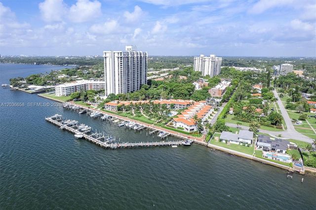1000 Quayside Terrace 411, Miami, FL 33138